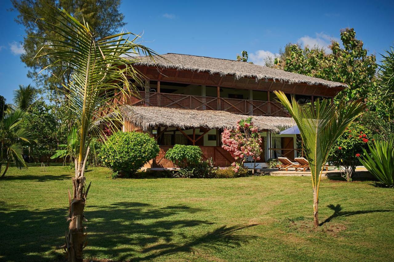 Villa Milena Nosy Be Exterior photo